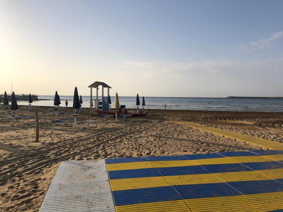 Casa Vacanze Bianca ปอซซัลโล ภายนอก รูปภาพ