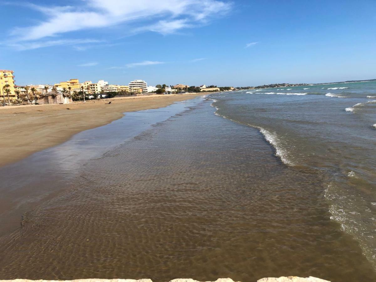 Casa Vacanze Bianca ปอซซัลโล ภายนอก รูปภาพ